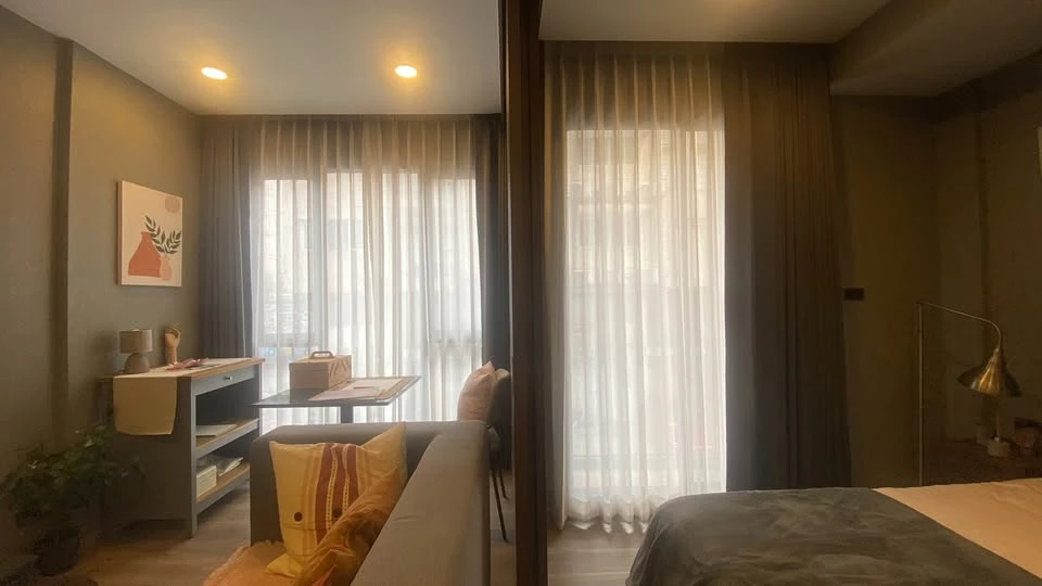 For sale The Teak Ratchada 19, furnished room, ready to move in, complete in one place, if you don't reserve, you'll regret it later.