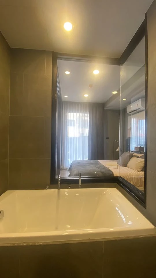 For sale The Teak Ratchada 19, furnished room, ready to move in, complete in one place, if you don't reserve, you'll regret it later.