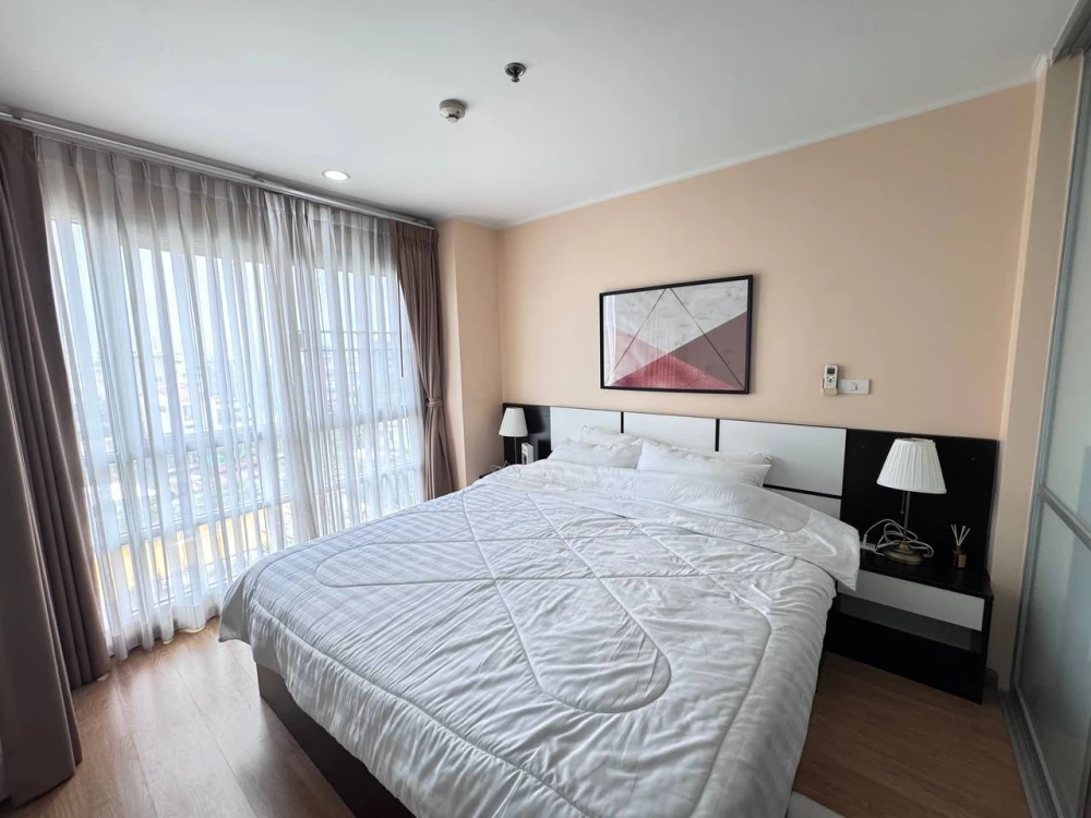 For sale U Delight @ Huai Khwang Station, 6th floor, good breeze, comfortable silence, compact but well-organized, warm space, buy now, don't wait.