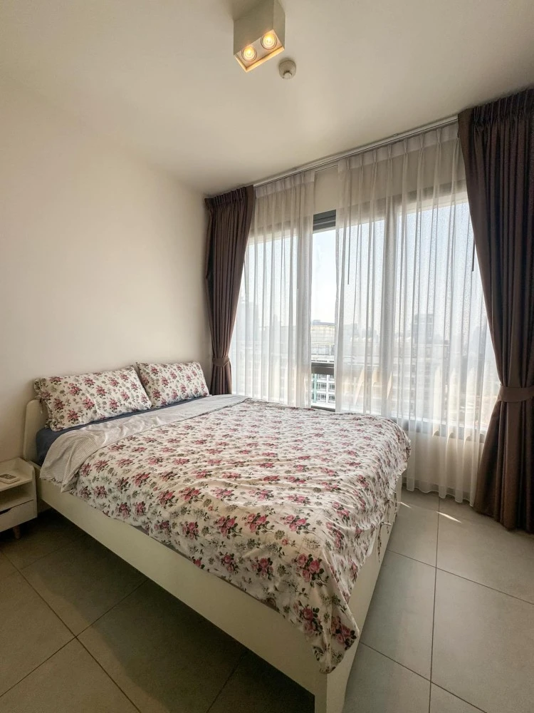 For sale Condo The Loft Ekkamai, ready to move in, great usable space, if you don't book, you'll regret it later, I'm telling you.