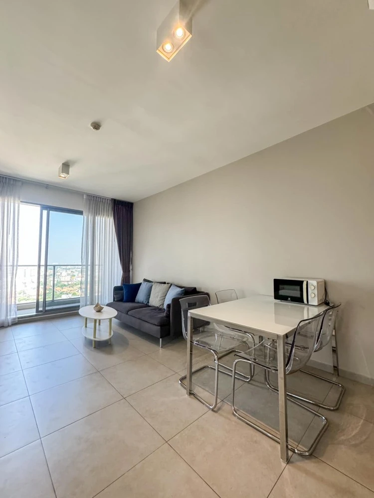 For sale Condo The Loft Ekkamai, ready to move in, great usable space, if you don't book, you'll regret it later, I'm telling you.