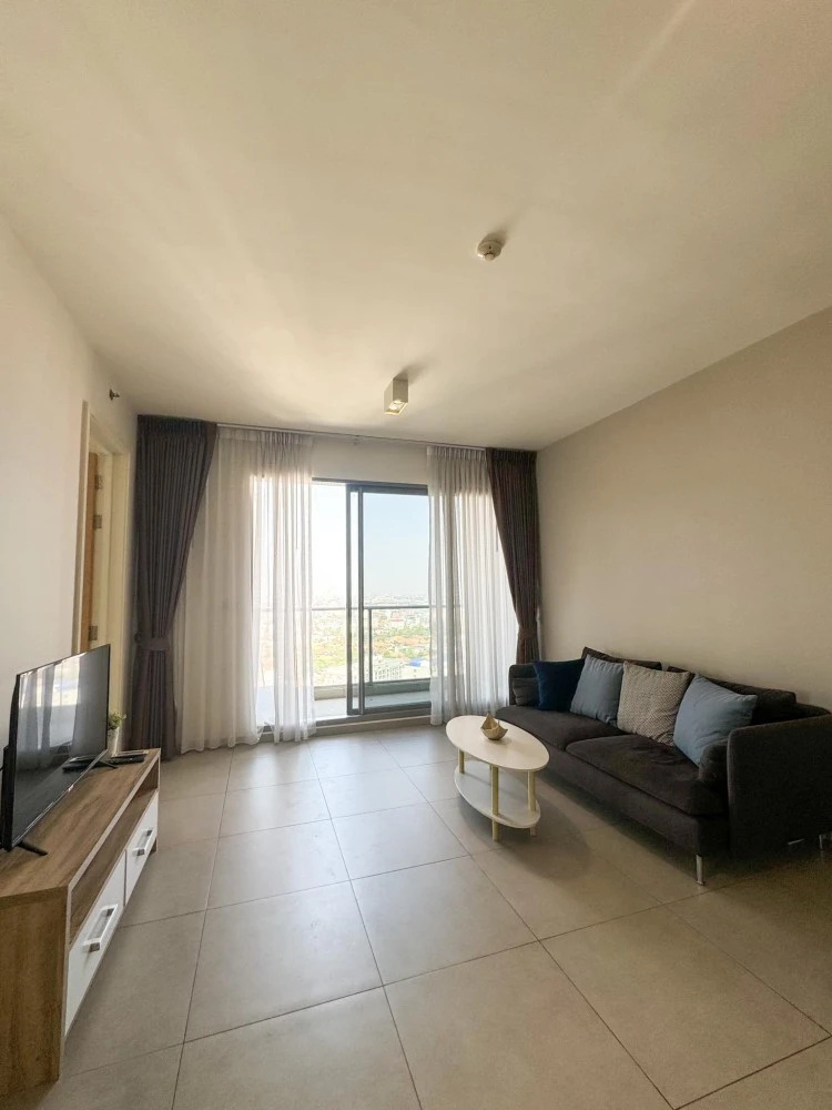 For sale Condo The Loft Ekkamai, ready to move in, great usable space, if you don't book, you'll regret it later, I'm telling you.