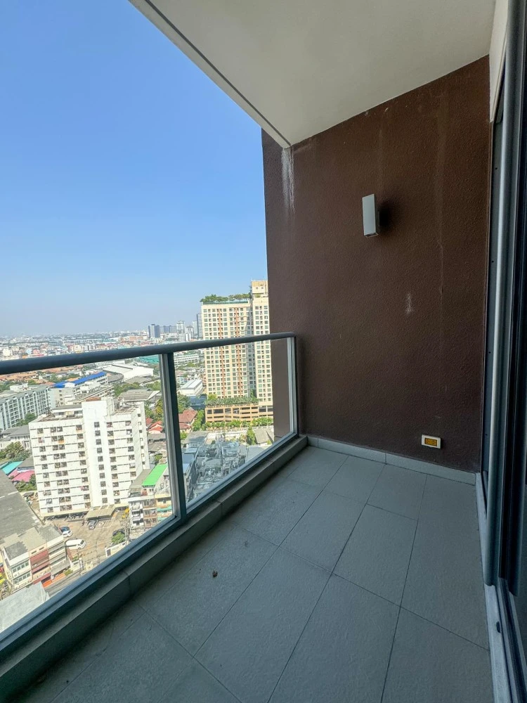 For sale Condo The Loft Ekkamai, ready to move in, great usable space, if you don't book, you'll regret it later, I'm telling you.