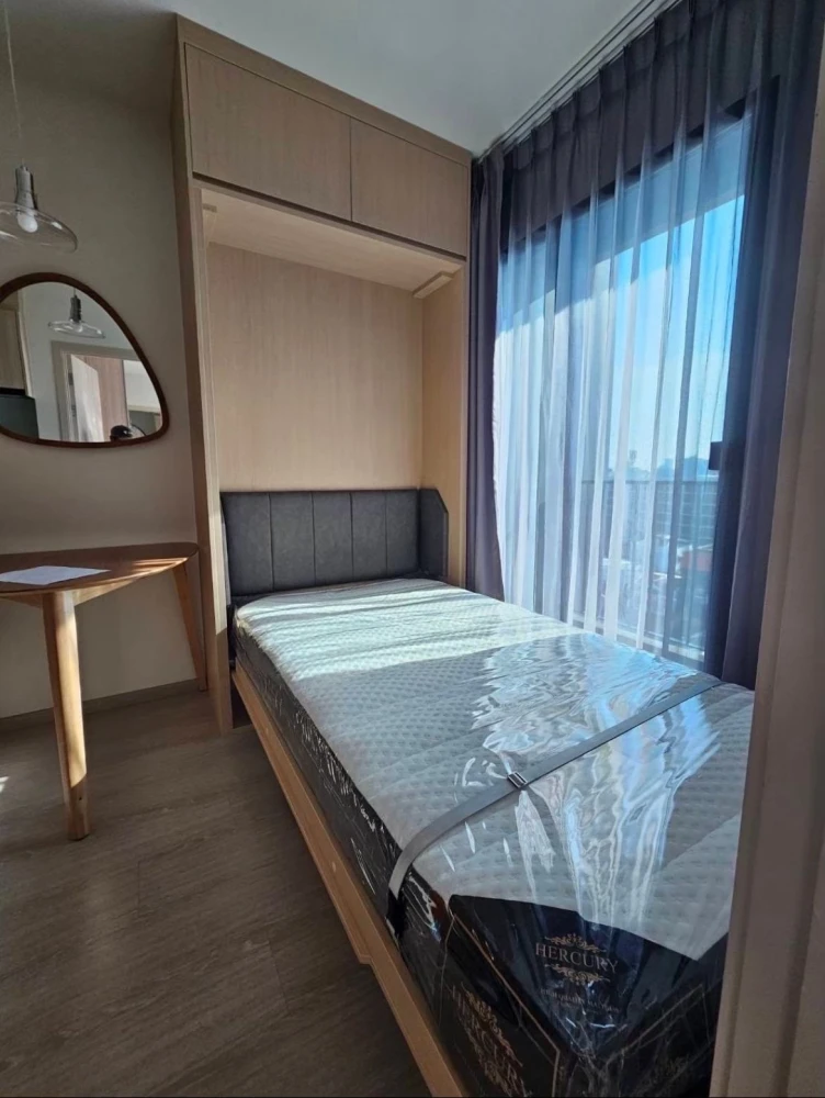 Nue Noble Ratchada-Ladprao, corner room, 27 sq m., has a foldable extra bed, beautifully decorated, more storage space, book now, don't hesitate.