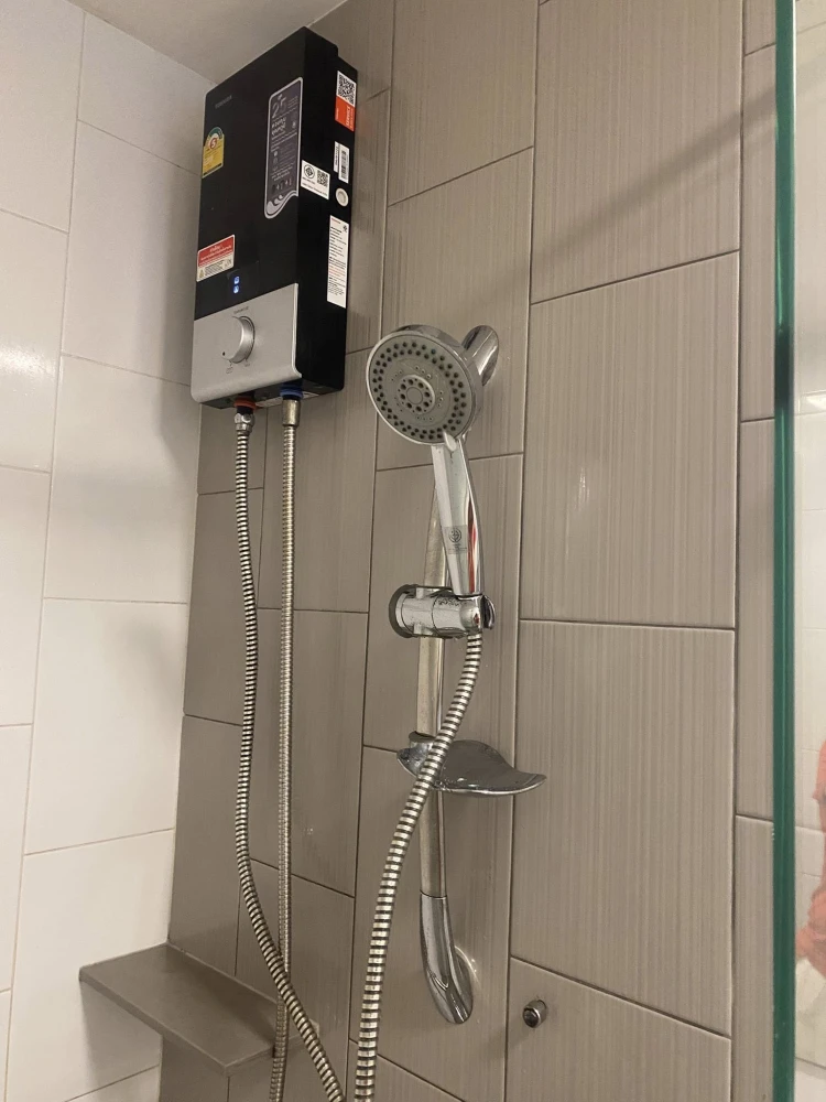 Plum Condo Rangsit Alive 2 ห้องวิวสระ พร้อมเฟอร์ + เครื่องใช้ไฟฟ้า ราคาสบายกระเป๋า จองเลย