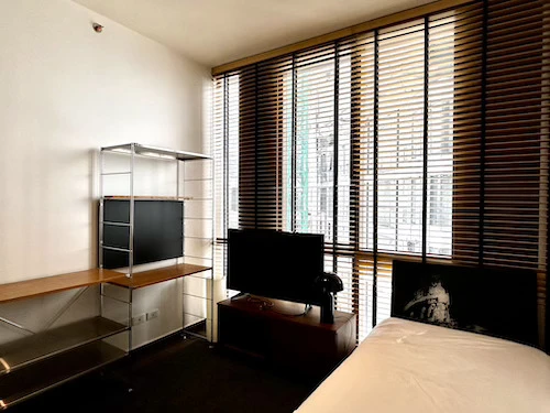 Rare Item! ขาย The Lofts Ekkamai ห้องสวยเพดานสูง สไตล์ New York Loft แต่งครบพร้อมอยู่ ใจกลางเอกมัย