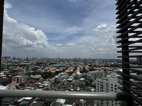 Rare Item! ขาย The Lofts Ekkamai ห้องสวยเพดานสูง สไตล์ New York Loft แต่งครบพร้อมอยู่ ใจกลางเอกมัย