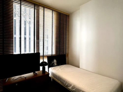 Rare Item! For sale: The Lofts Ekkamai, beautiful room with high ceilings, New York Loft style, fully furnished, ready to move in, in the heart of Ekk