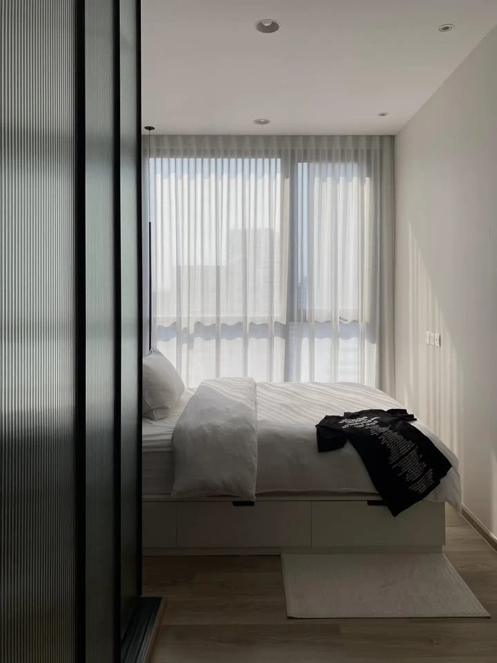Sale Oka Haus Sukhumvit 36, 17th floor, separated room, Buit-In, beautiful, simple, livable, don't miss it.