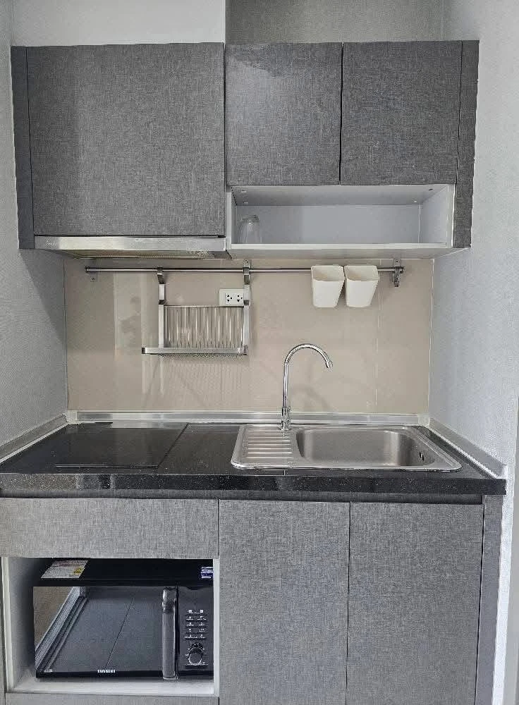 The Base rama 9 Ramkhamhaeng for rent, 23rd floor, can sleep and watch the beautiful city view Plus, the room is decorated very well. Must be reserved