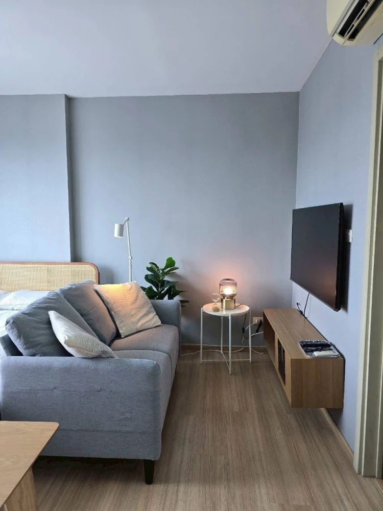 The Base rama 9 Ramkhamhaeng for rent, 23rd floor, can sleep and watch the beautiful city view Plus, the room is decorated very well. Must be reserved