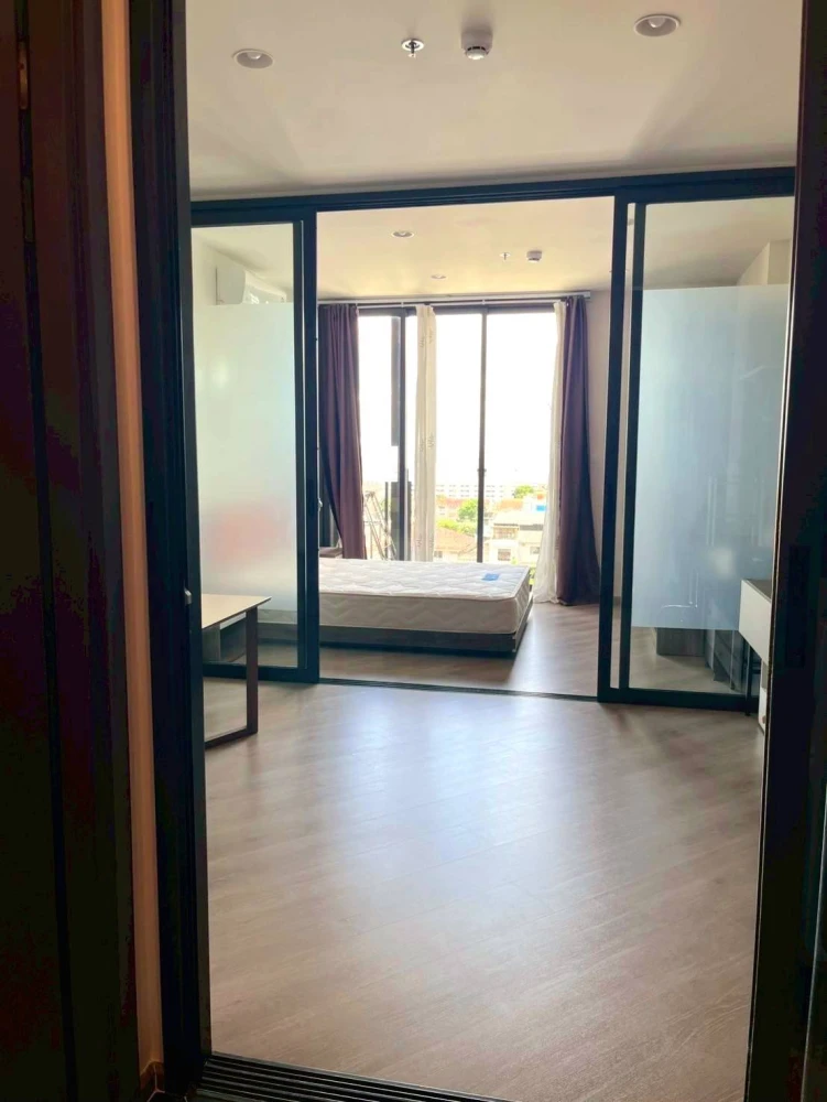 The Base Saphanmai for rent, room size 34 sq m, spacious room, complete electrical appliances The opportunity has arrived. Hurry up to reserve.
