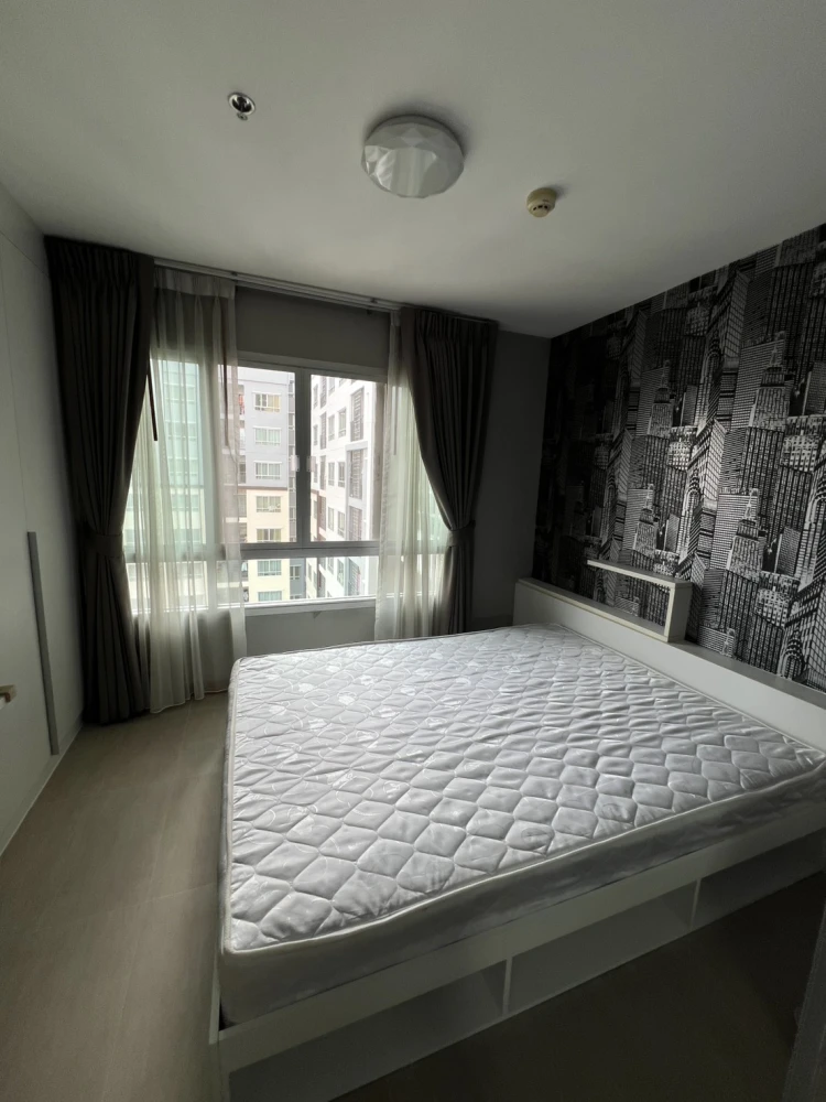 ขาย เช่า The Trust Residence Ratchada-Rama 3 ห้องน่าอยู่ ติดวอลเปเปอร์อย่างดี มาพร้อมเฟอร์นิเจอร์ครบครัน จองเลยตอนนี้