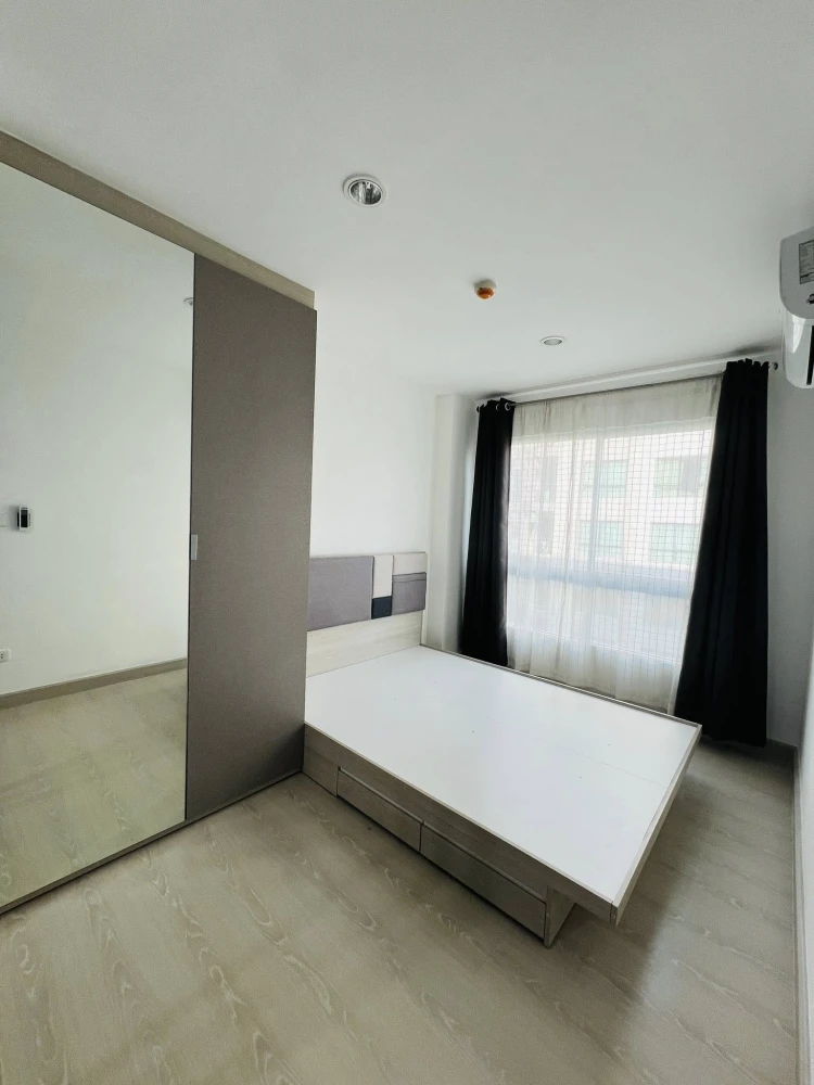 For sale: Niche ID Sukhumvit 113, 4th floor, comes with complete decoration. If you are interested in becoming an owner, hurry and reserve now.