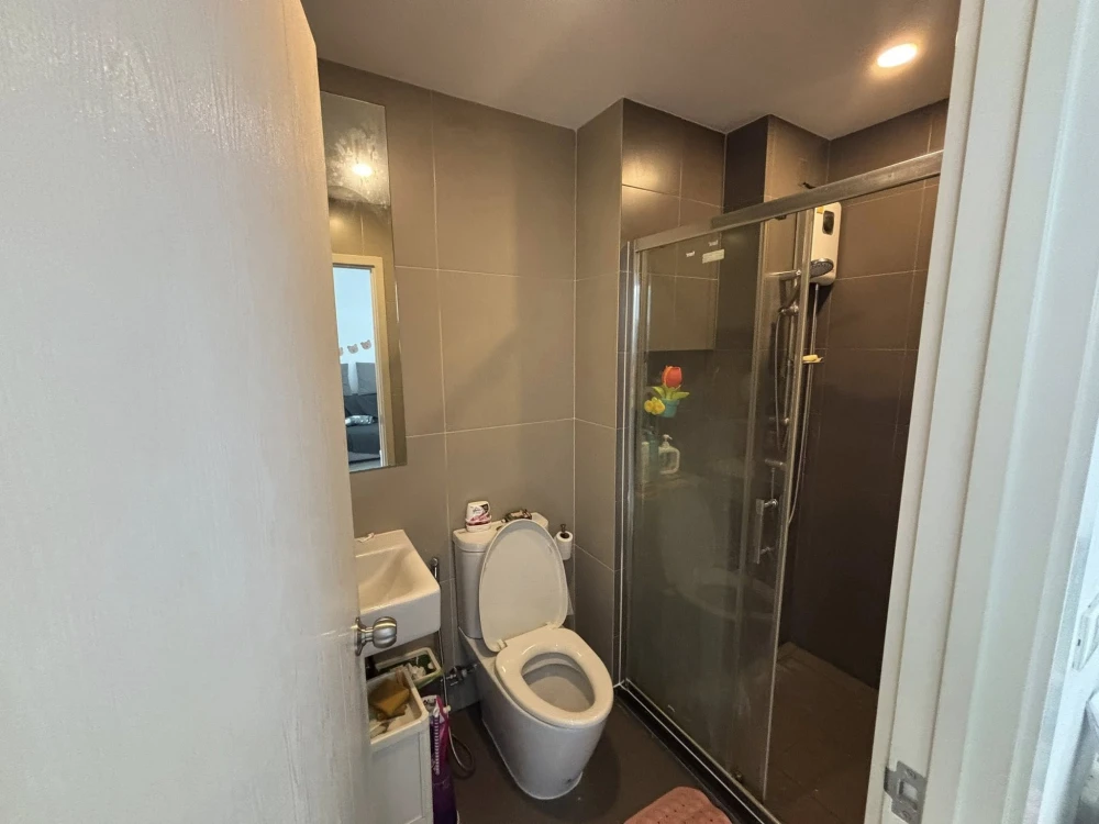 For sale: 𝐄𝐥𝐢𝐨 𝐒𝐚𝐭𝐡𝐨𝐫𝐧 - 𝐖𝐮𝐭𝐭𝐡𝐚𝐤𝐚𝐭, ready to move in, 41st floor, beautiful view, great price, come and own it today, don't miss o