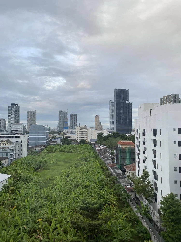 ขาย เช่า 𝐈𝐊𝐎𝐍 𝐒𝐔𝐊𝐇𝐔𝐌𝐕𝐈𝐓 𝟕𝟕 ห้องพร้อมอยู่ สิ่งอำนวยความสะดวกครบ ต้องรีบมาจองเลย