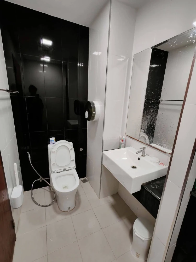 For sale: The Home Depot, ready to move in, furnished + complete electrical appliances, book now before you miss out++