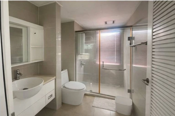 Sell / rent Condo T.C. Green, beautiful room, big room, super nice, complete appliances, urgent!!