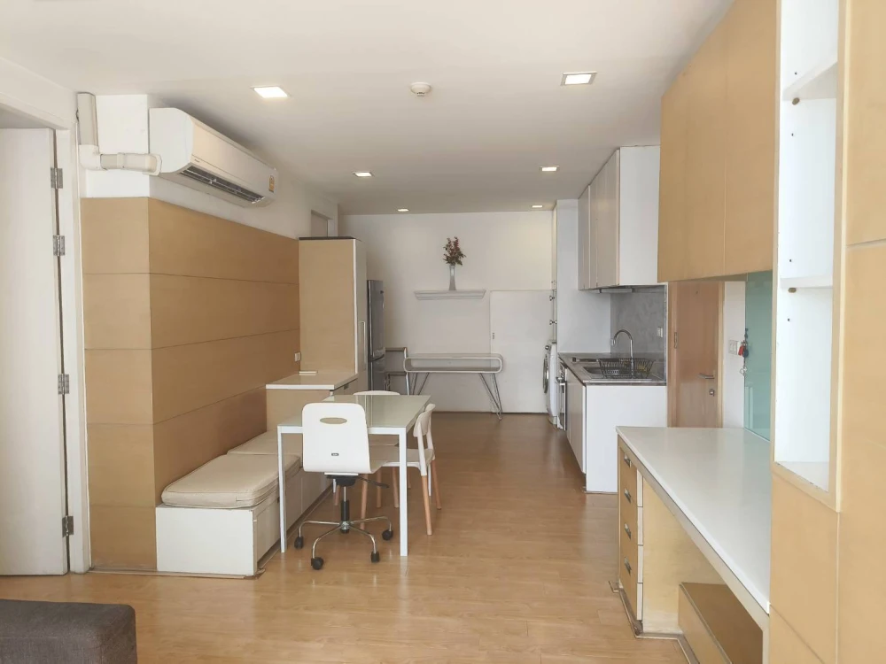 Condo for sale / rent, Villa Ratchakru, corner room, private, tree view, best location, can't miss it
