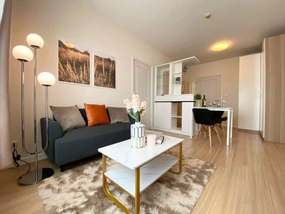 Selling Condolette Ratchada 36, ​​unit 624. Beautiful, ready to move in. Corner unit in a quiet and private zone. Don't miss out!