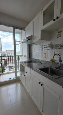 Selling A Plus 2 Rattanathibet, 6th floor. Spacious and airy room. Book now!