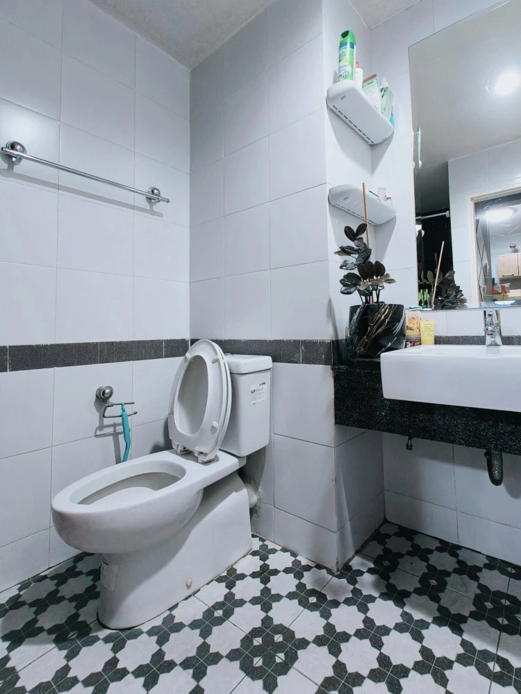 For sale: A space Asoke-Ratchada, 1 bedroom, 1 bathroom, decorated in a cool color scheme, comes fully furnished, reserve now!