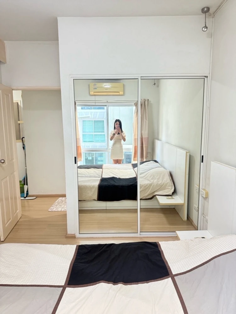 Selling A Space Asoke-Ratchada 1-bedroom, 1-bathroom unit. Fully furnished and equipped with appliances. Book now!
