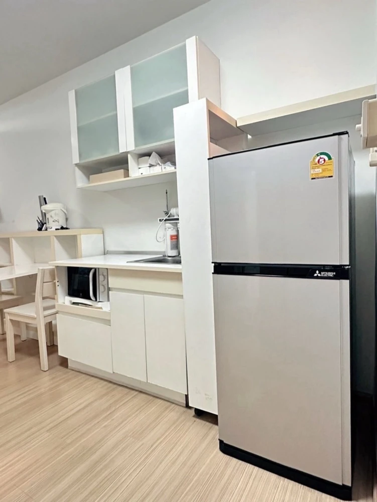 Selling A Space Asoke-Ratchada 1-bedroom, 1-bathroom unit. Fully furnished and equipped with appliances. Book now!