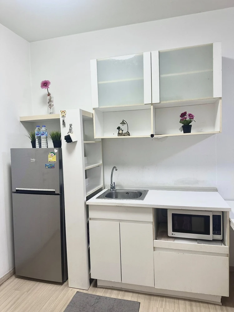 Selling a Space Asoke-Ratchada, Building C, 4th floor, pool view, 1 bedroom, fully furnished with appliances. Move in now! Don't wait!