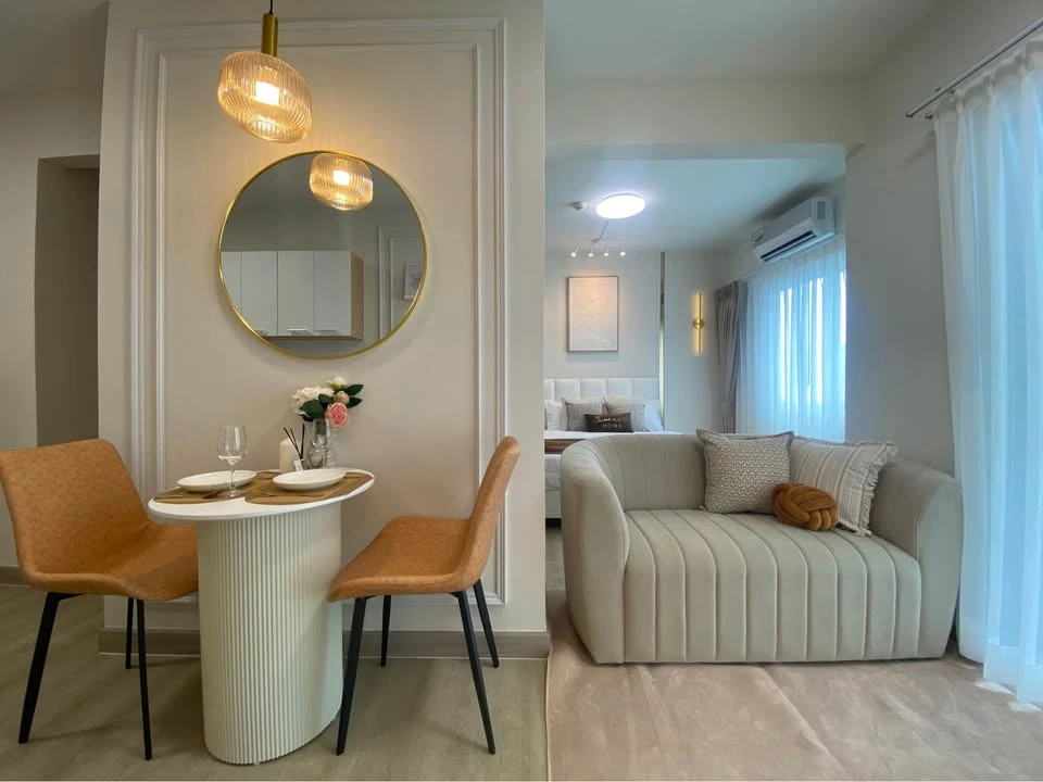 For sale: A Space Asoke-Ratchada, Building E, 8th floor, fully furnished and equipped with electrical appliances, beautifully decorated room, ready to