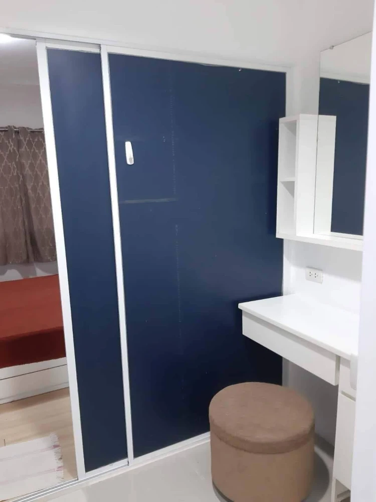 Selling A Space Asoke-Ratchada condo. Spacious and comfortable, fully furnished with appliances. Just bring your suitcase!