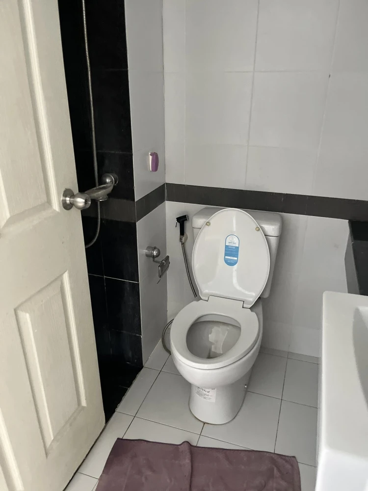 For sale: A space Asoke-Ratchada, studio room, good location, room decoration enthusiasts should not miss, book now.