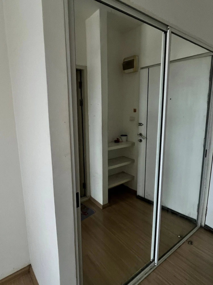 For sale: A space Asoke-Ratchada, studio room, good location, room decoration enthusiasts should not miss, book now.
