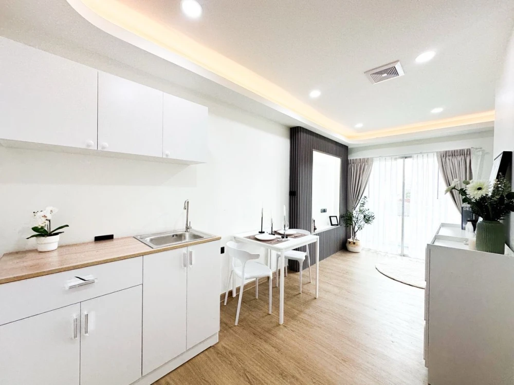 For sale: A space Asoke-Ratchada, beautiful room, stunningly decorated, ready to move in. Interested? Book now. Don't miss out!