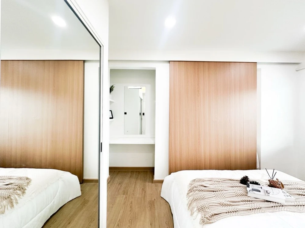 For sale: A space Asoke-Ratchada, beautiful room, stunningly decorated, ready to move in. Interested? Book now. Don't miss out!