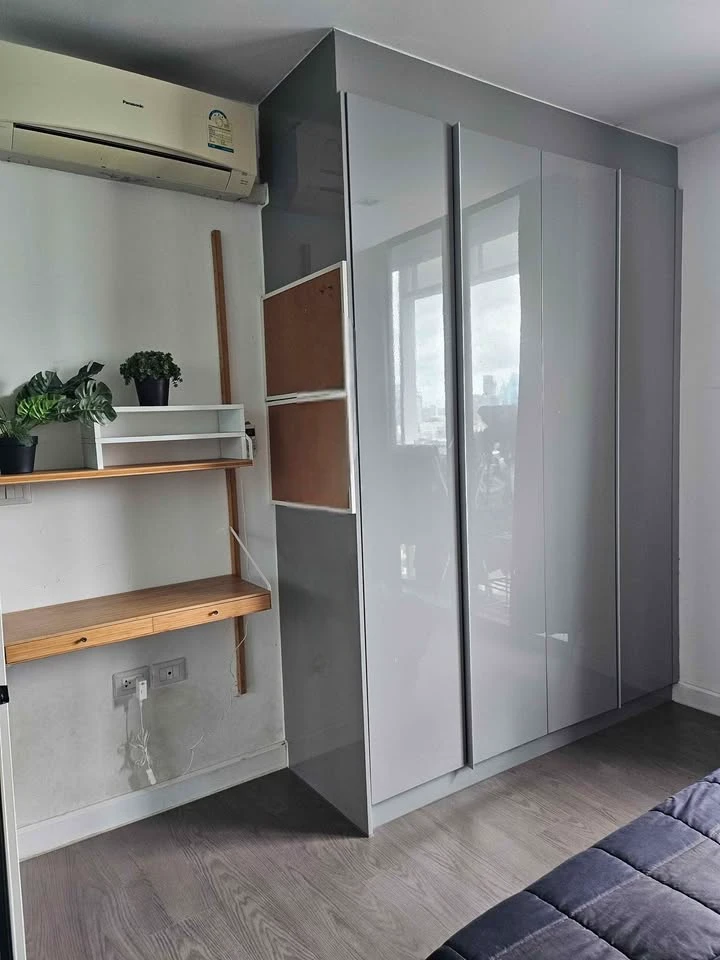 For sale: A Space ID Asoke-Ratchada, beautiful room, city view, fully furnished, ready to move in.