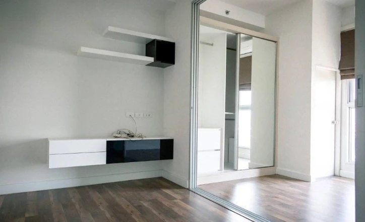 For sale: A Space Me Bangna, 5th floor, empty room, airy, spacious, good price, interested in owning, hurry and reserve now.
