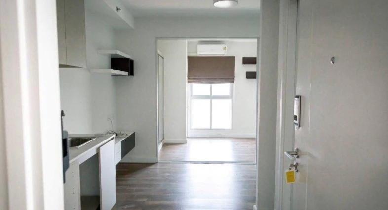 For sale: A Space Me Bangna, 5th floor, empty room, airy, spacious, good price, interested in owning, hurry and reserve now.