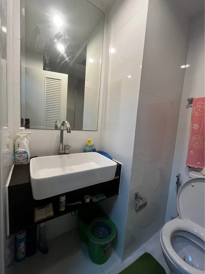For sale: a space ME Bangna, beautifully decorated room with built-in furniture, perfect for those who don't like crowds and want privacy. Reserve now