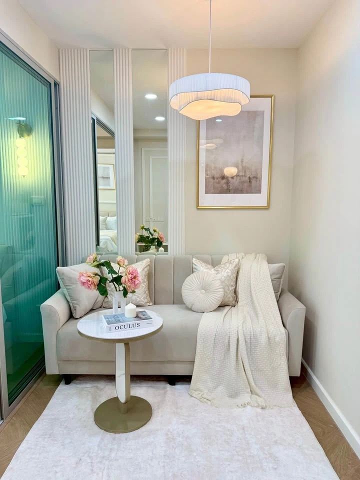 Selling A Space Me Bangna. Beautiful high-floor unit with a spacious and comfortable view. Stunning interior design. Buy now!