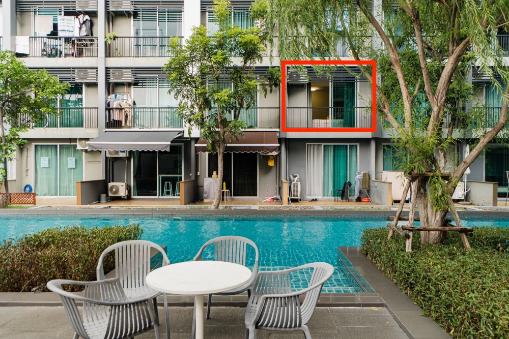 For sale: A space me sukhumvit 77, the most beautiful pool view location in the project!!! All photos are from the actual room!!!! Reserve now!
