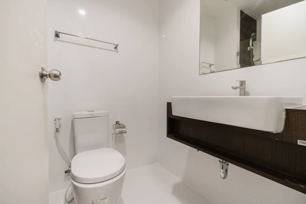 For sale: A space me sukhumvit 77, the most beautiful pool view location in the project!!! All photos are from the actual room!!!! Reserve now!