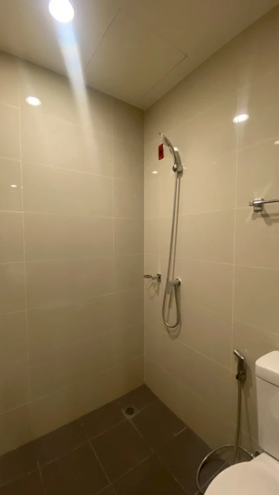Selling A Space Mega Bangna high-floor units. Nice and breezy! Book now, don't miss out!!!