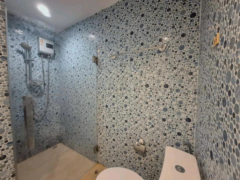 Selling A Space Play Ratchada-Sutthisarn condo, fully furnished and ready to move in. Book now!