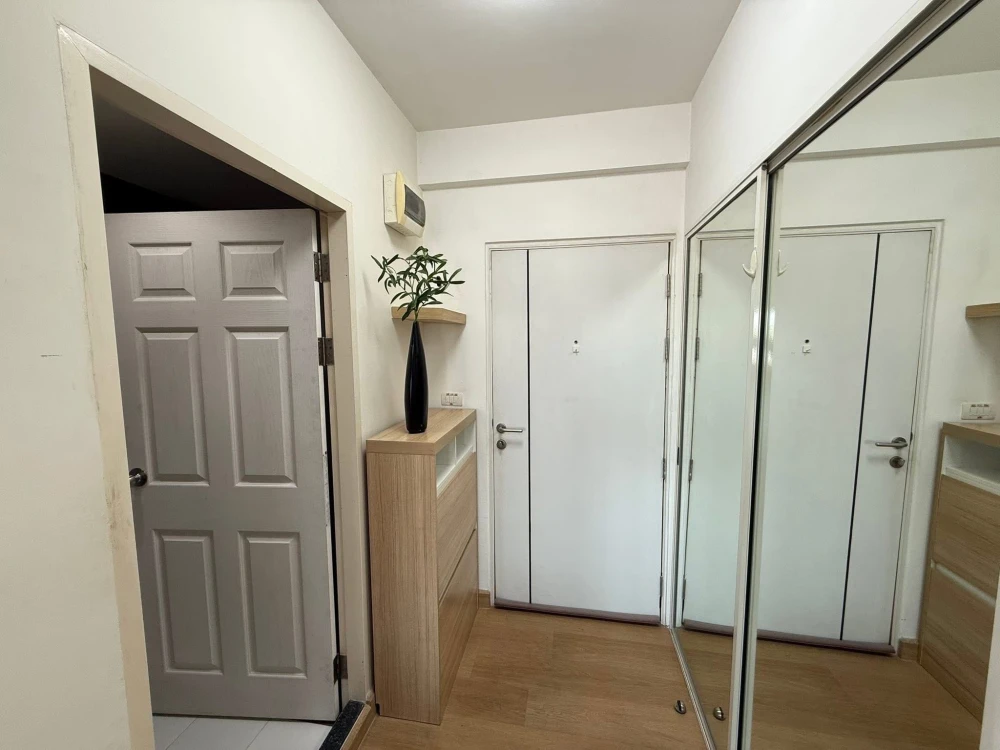For sale: A space play Ratchada-Suthisan, ready to move in, fully furnished, hurry and book now before you miss out!!