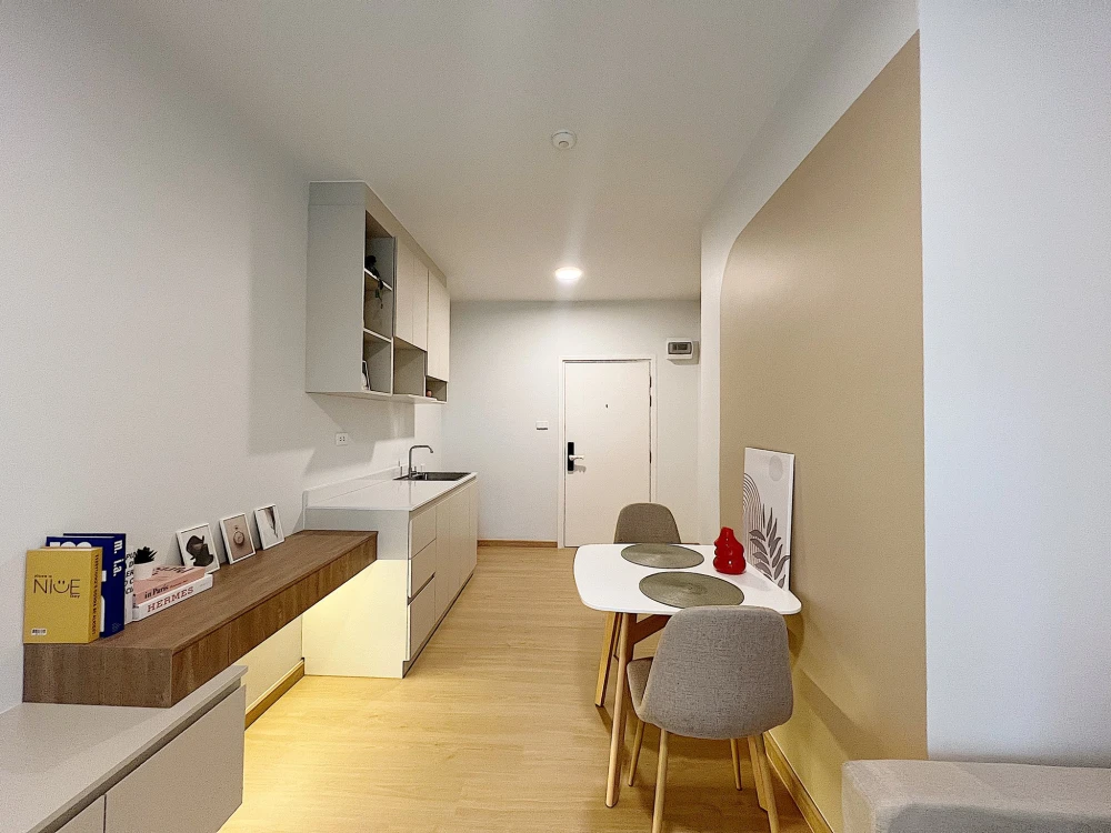 Selling A Space Sukhumvit 77, fully furnished and ready to move in!!! Rare unit!!! Pool Access, a must-have!