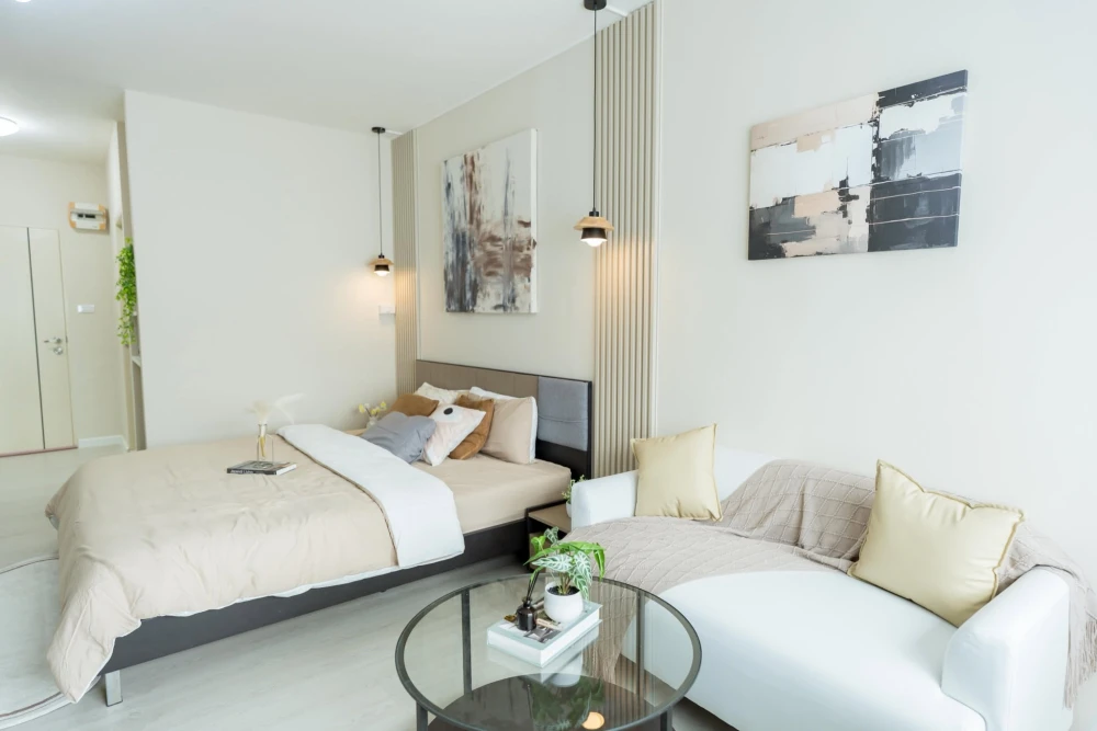 Selling A Space Sukhumvit 77, studio room, 1 bathroom, fully furnished and equipped with appliances, ready to move in.