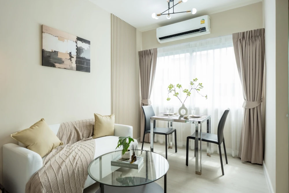 Selling A Space Sukhumvit 77, studio room, 1 bathroom, fully furnished and equipped with appliances, ready to move in.