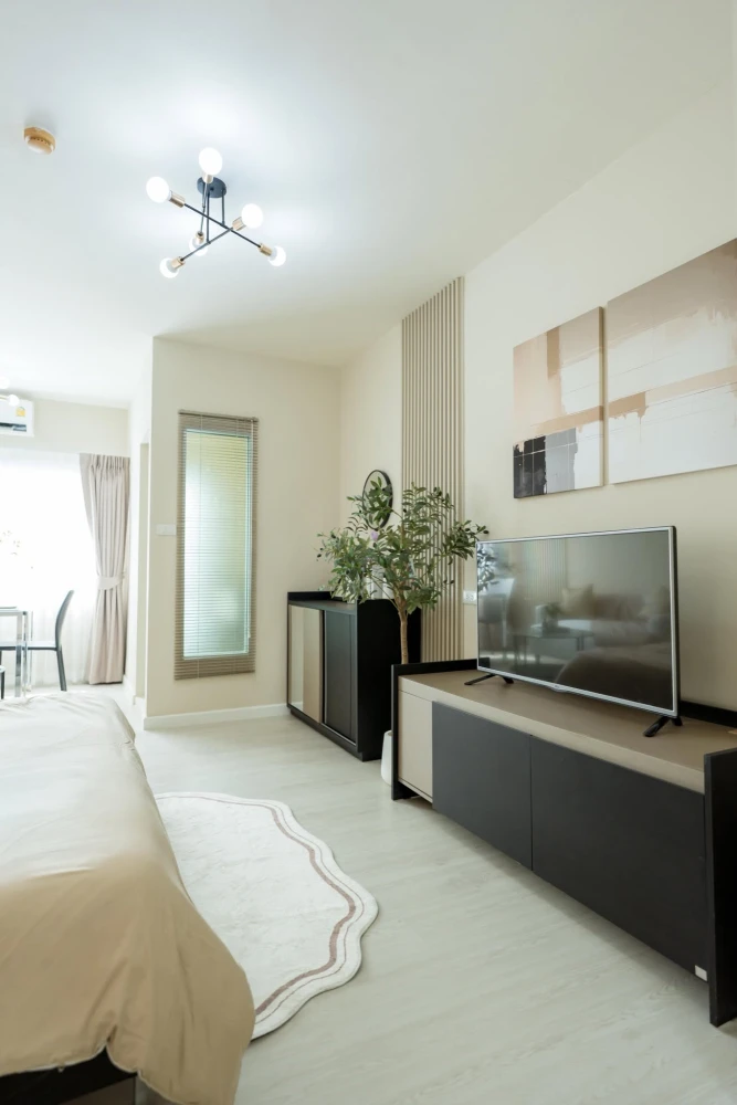 Selling A Space Sukhumvit 77, studio room, 1 bathroom, fully furnished and equipped with appliances, ready to move in.