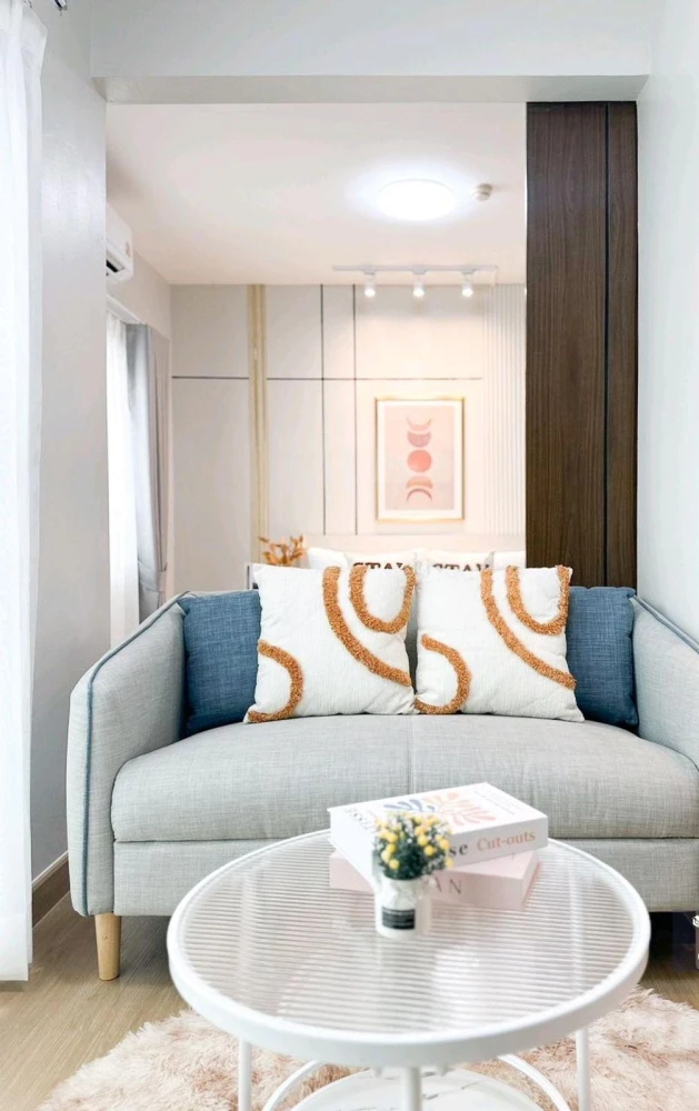 For sale: A Space Asoke-Ratchada, spacious room, ready to move in, fully furnished, kitchen area with built-in counter, very good quality, hurry and b